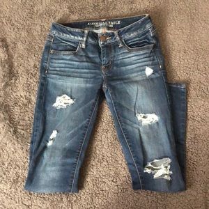American Eagle ripped skinny jeans short